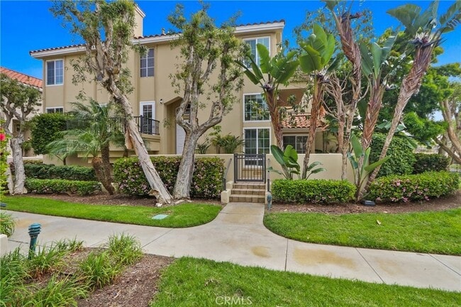 Building Photo - 6031 Shadowbrook Cir