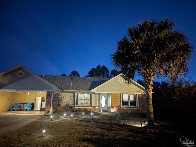 Building Photo - 4009 Shorewood Dr
