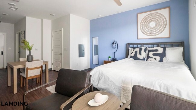 Building Photo - 302 13th St S Unit 504