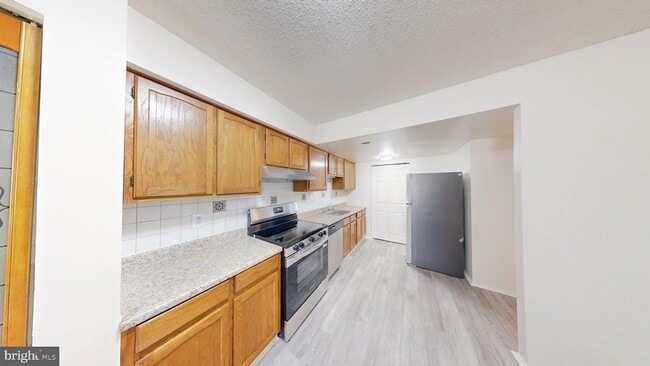 Photo - 7197 Cimarron Ct