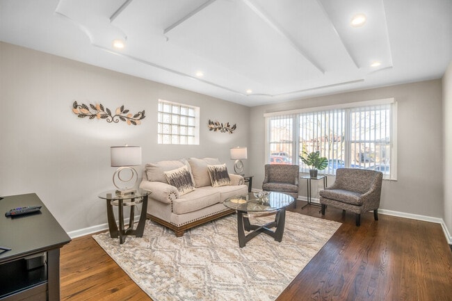 Photo - 3800 S Harvey Ave Unit ID1301570P