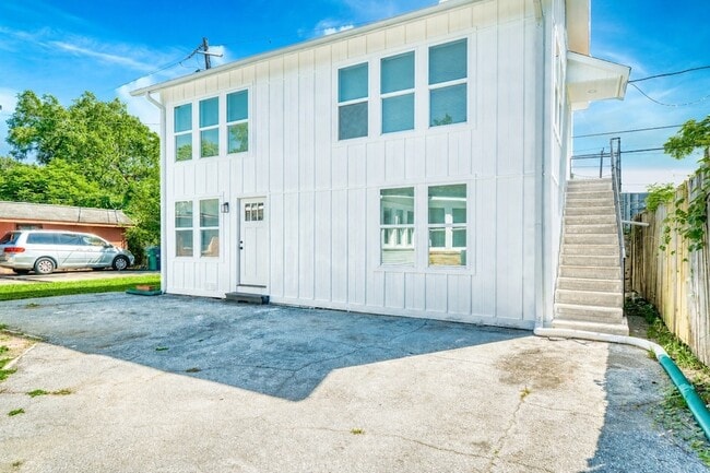 Photo - 1569 Elliott St Unit B
