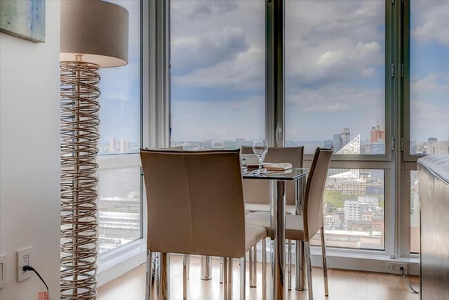 Photo - 605 W 42nd St Unit ID1225070P