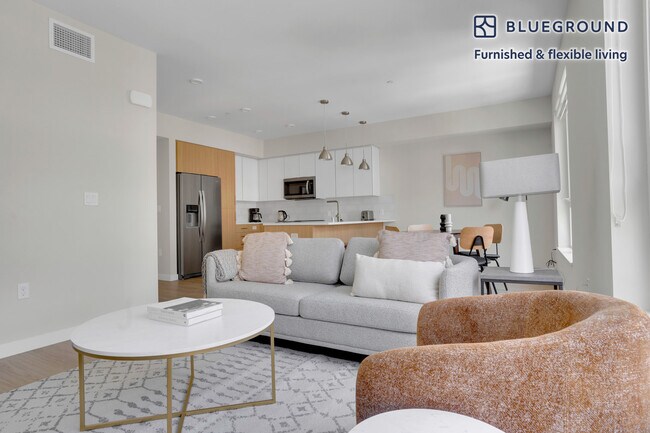 Photo - 490 W McKinley Ave