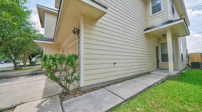 Photo - 8743 Thistlemoor Ln