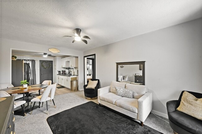 Photo - 3705 Bremond St