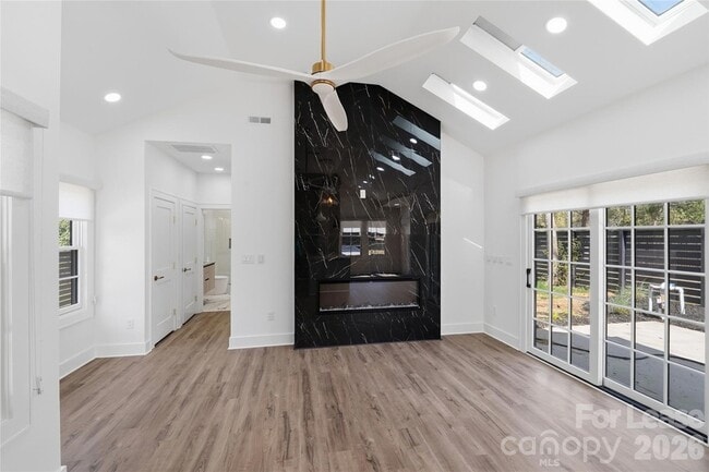 Photo - 1840 Merriman Ave