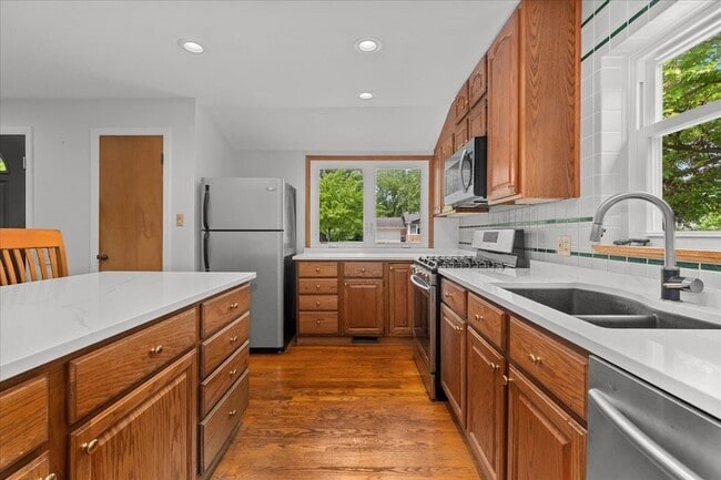 Photo - 1719 Ferndale Ave