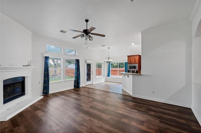 Photo - 2811 Checker Dr
