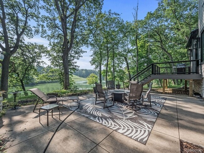 Photo - 3511 Lakecrest Dr