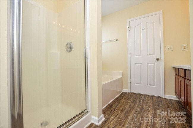 Photo - 6754 Sequoia Hills Dr