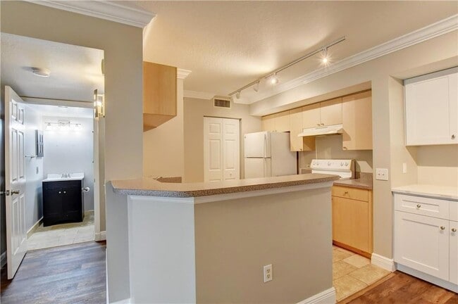 Photo - 1312 Villa Cir