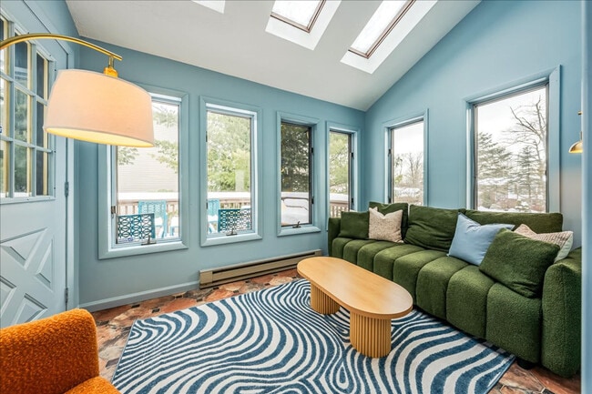 Building Photo - 157 Seminole Trail Unit SI ID1461433P