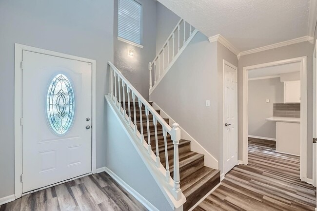 Photo - 401 Summer Pl Ct