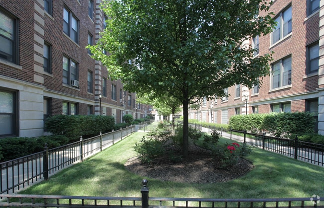 Woodlawn Terrace - Woodlawn Terrace