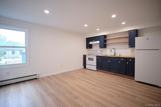 Photo - 95 Liberty St Unit 1