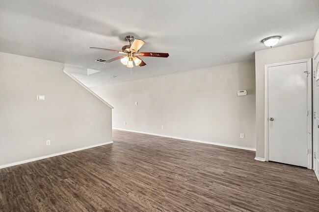 Photo - 1733 Vineridge Ln