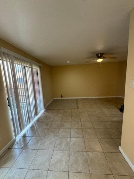 Photo - 16111 Aspenglenn Dr Unit 611