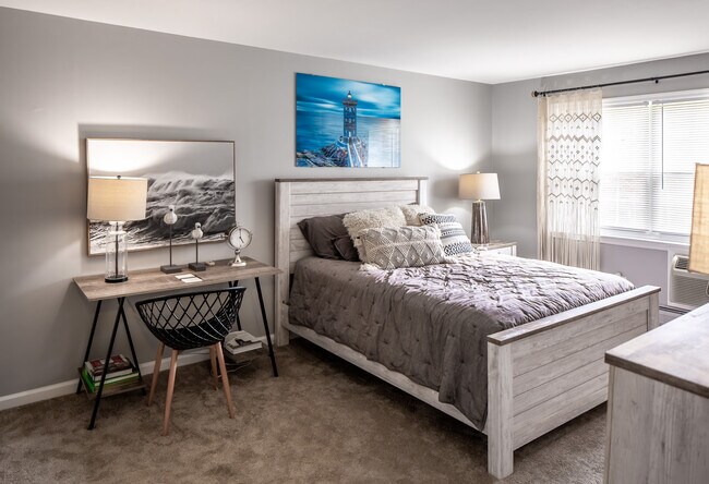 Photo - Hawthorne Living