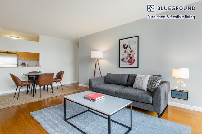 Photo - 235 W 48th St Unit SI FL39-ID382