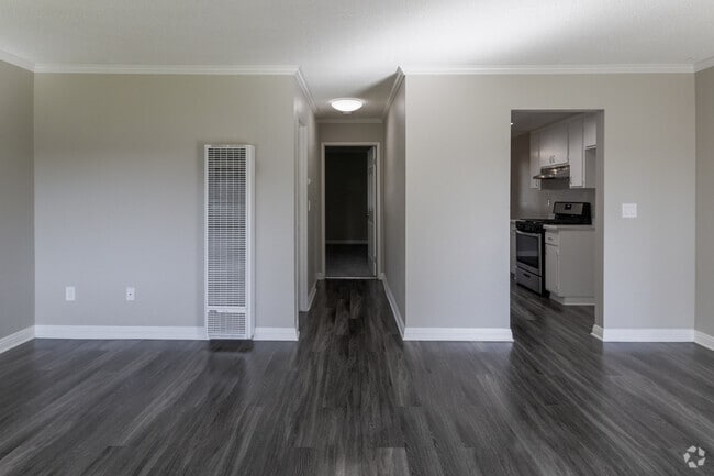 1BR, 1BA - 645 - San Dimas Village