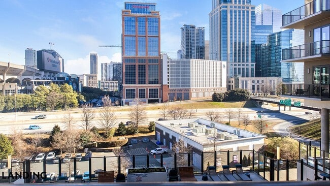 Photo - 1007 S Mint St Unit 817