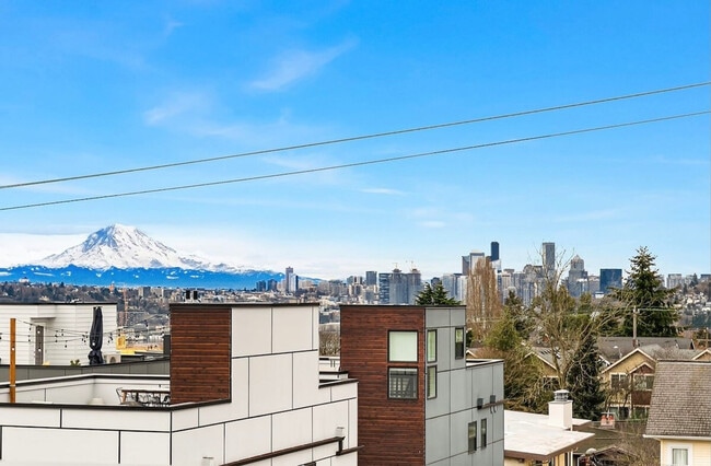 Photo - 4613 Dayton Ave N Unit ID1035935P