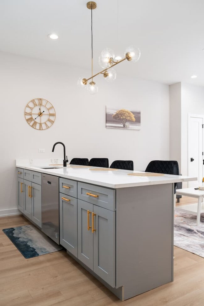 Photo - 3715 S Giles Ave Unit ID1228639P