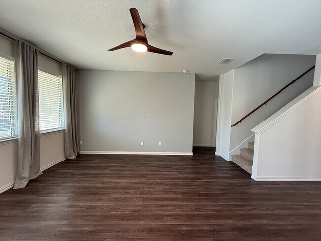 Photo - 783 Bayberry Ln