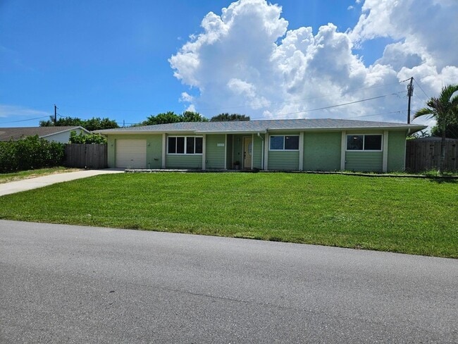 Photo - 1590 NE 23rd Terrace