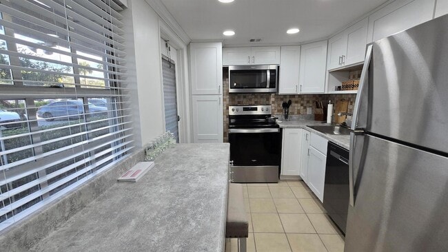 Photo - 3150 N Palm Aire Dr Unit 108