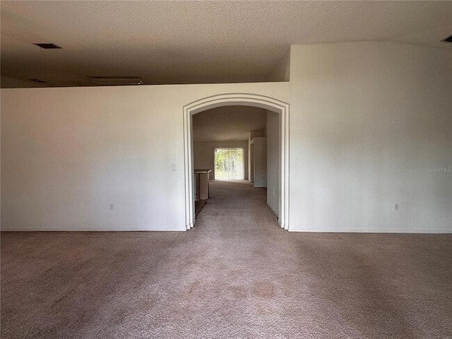 Photo - 33 Rybark Ln