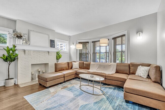 Photo - 1501 E 105th St Unit ID1290647P