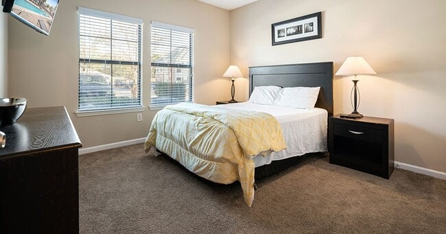Photo - The Arlington at Eastern Shore Centre Apartments