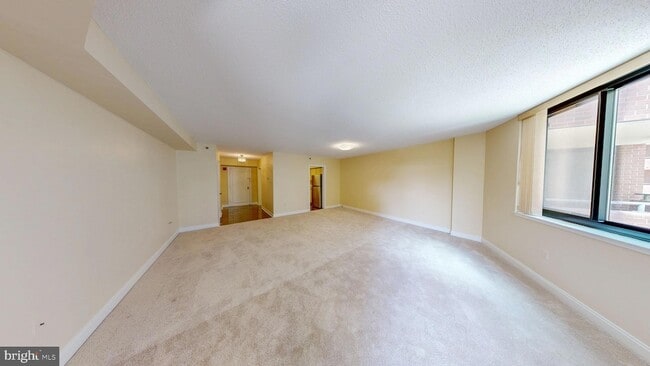 Building Photo - 4550 N Park Ave Unit 203