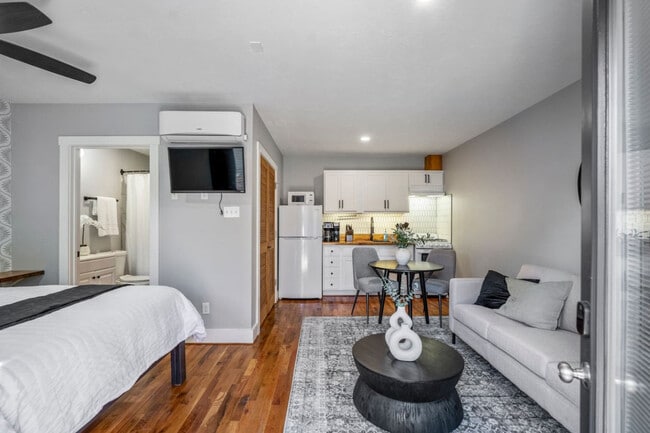Building Photo - 4952 Polk St Unit SI ID1531101P