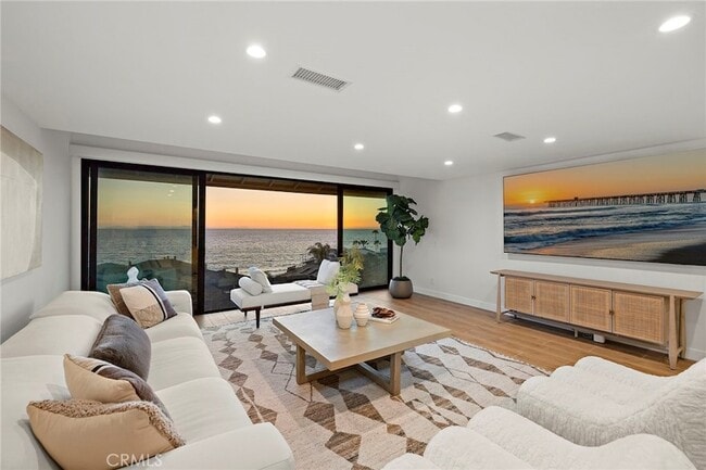 Building Photo - 37 Blue Lagoon