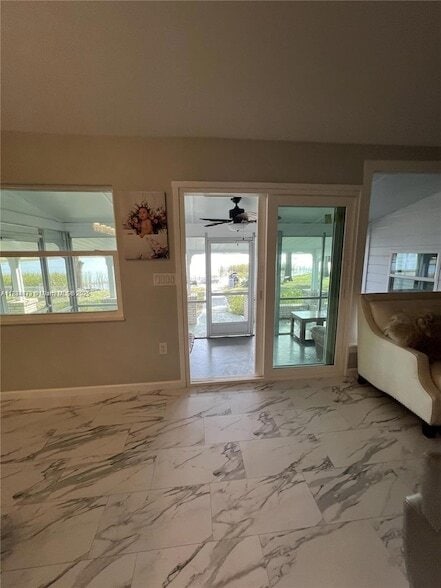 Photo - 310 S 3rd St