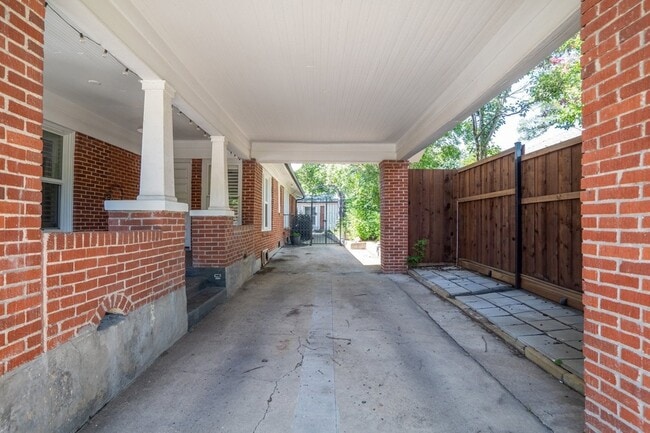Photo - 4036 Linden Ave