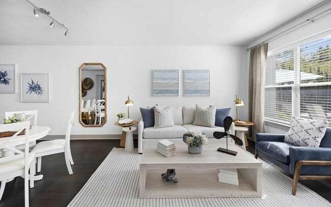 Well-Designed Apartment with Open Floor Plan and Stylish Furnishings - The Landing at Vinnin Square