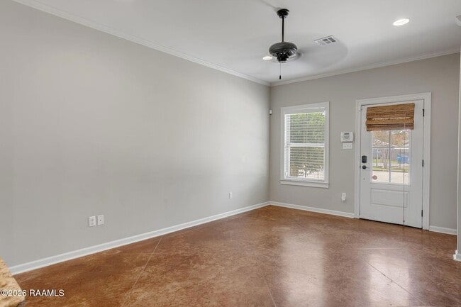 Photo - 203 Ella St