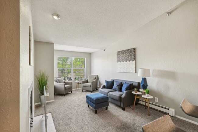 Building Photo - The Felix