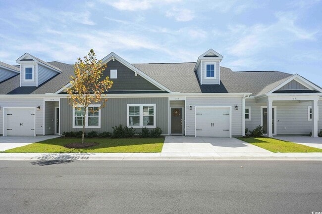 Building Photo - 300 Champions Blvd