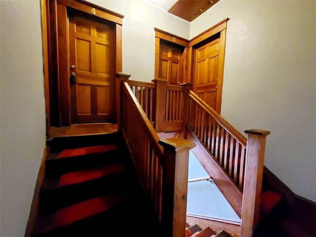 Photo - 4911 Worth St Unit 4