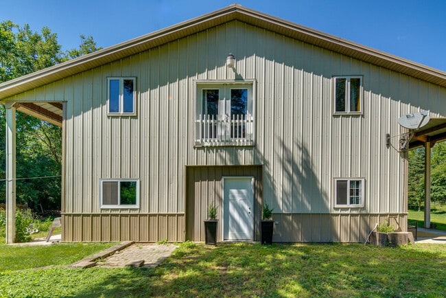 Photo - 27W172 Galusha Ave Unit ID1306620P