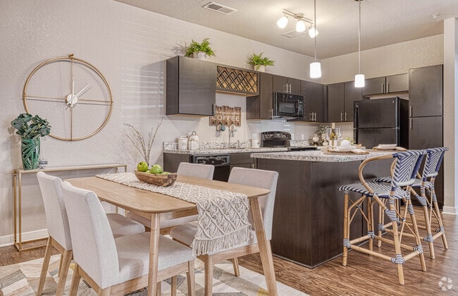 2BR, 2BA - 1088 SF - Springs at Hibiscus Crossing