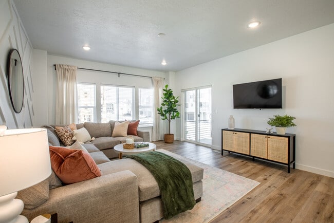 Photo - 642 E 460 S Unit ID1249867P