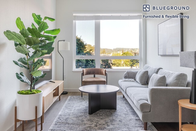 Building Photo - 100 Callan Ave Unit FL3-ID1952