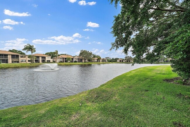 Photo - 6866 Briarlake Cir