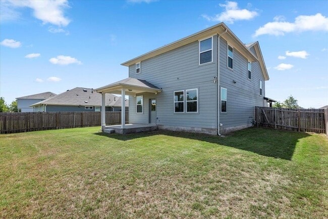 Photo - 121 Emerald Pass